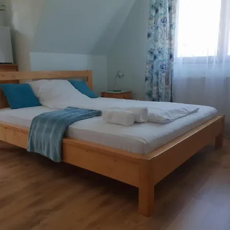 Aziza Homestay