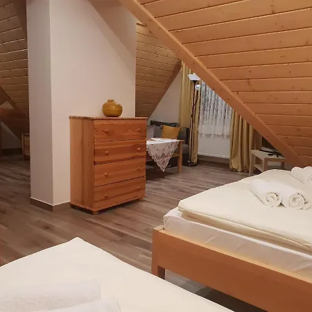 Aziza Privatunterkunft *