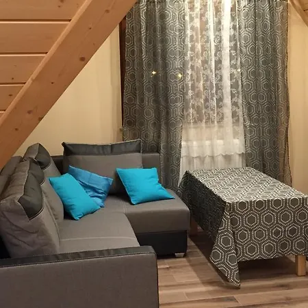 Aziza Privatunterkunft *